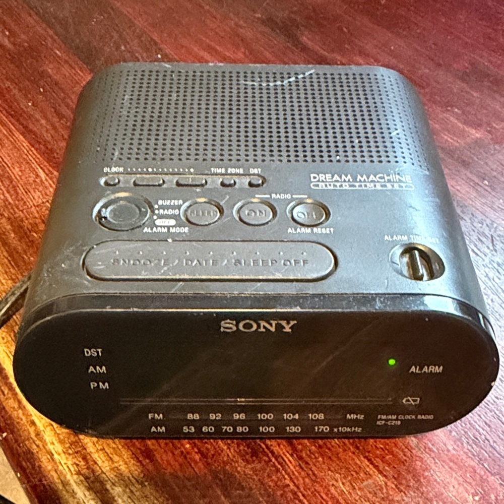 Sony Black Dream Machine Clock Radio